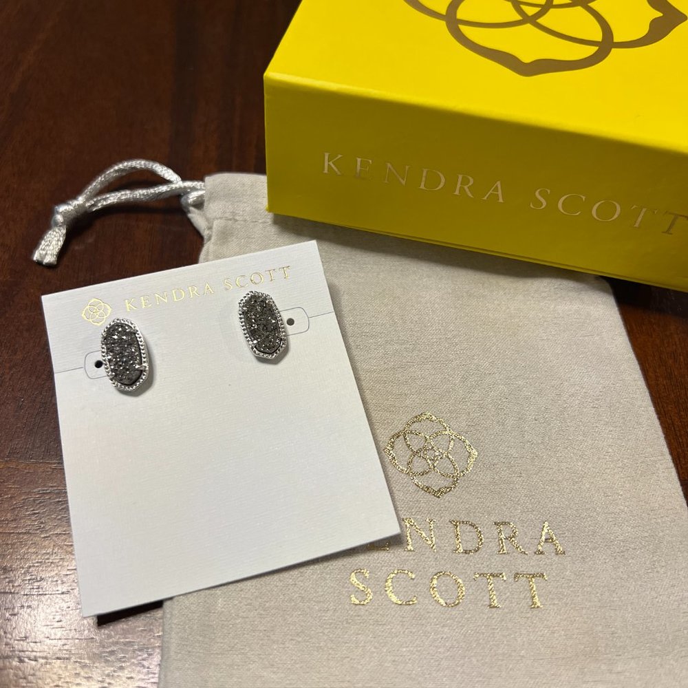 Kendra Scott Ellie Studs in Rhodium and Platinum Drusy